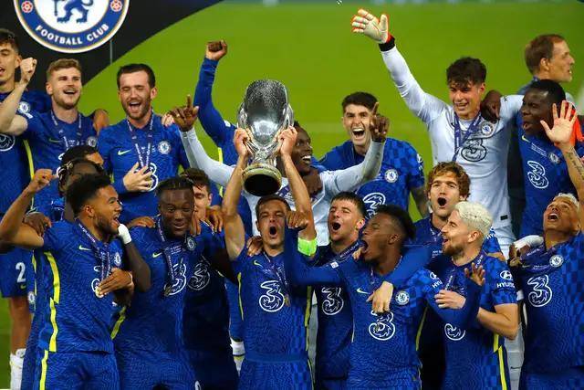 主场不敌南京 吉林男篮遭遇两连败季后赛前景堪忧主场不敌南京 吉林男篮遭遇两连败季后赛前景堪忧