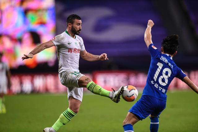 布里奇斯41分文班空砍42+18 尼克斯险胜马刺